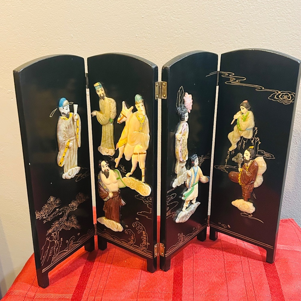 Vintage Oriental 4-Panel Lacquer Table Screen with Carved Soapstone Figures